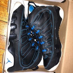 Air Jordan Retro 9s Size: 6.5 Youth